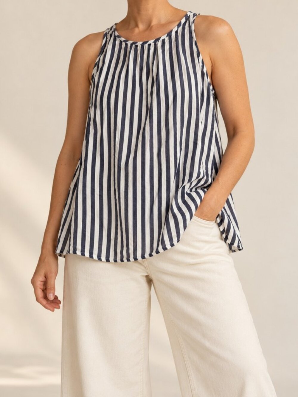Striped Keyhole Swing Tank